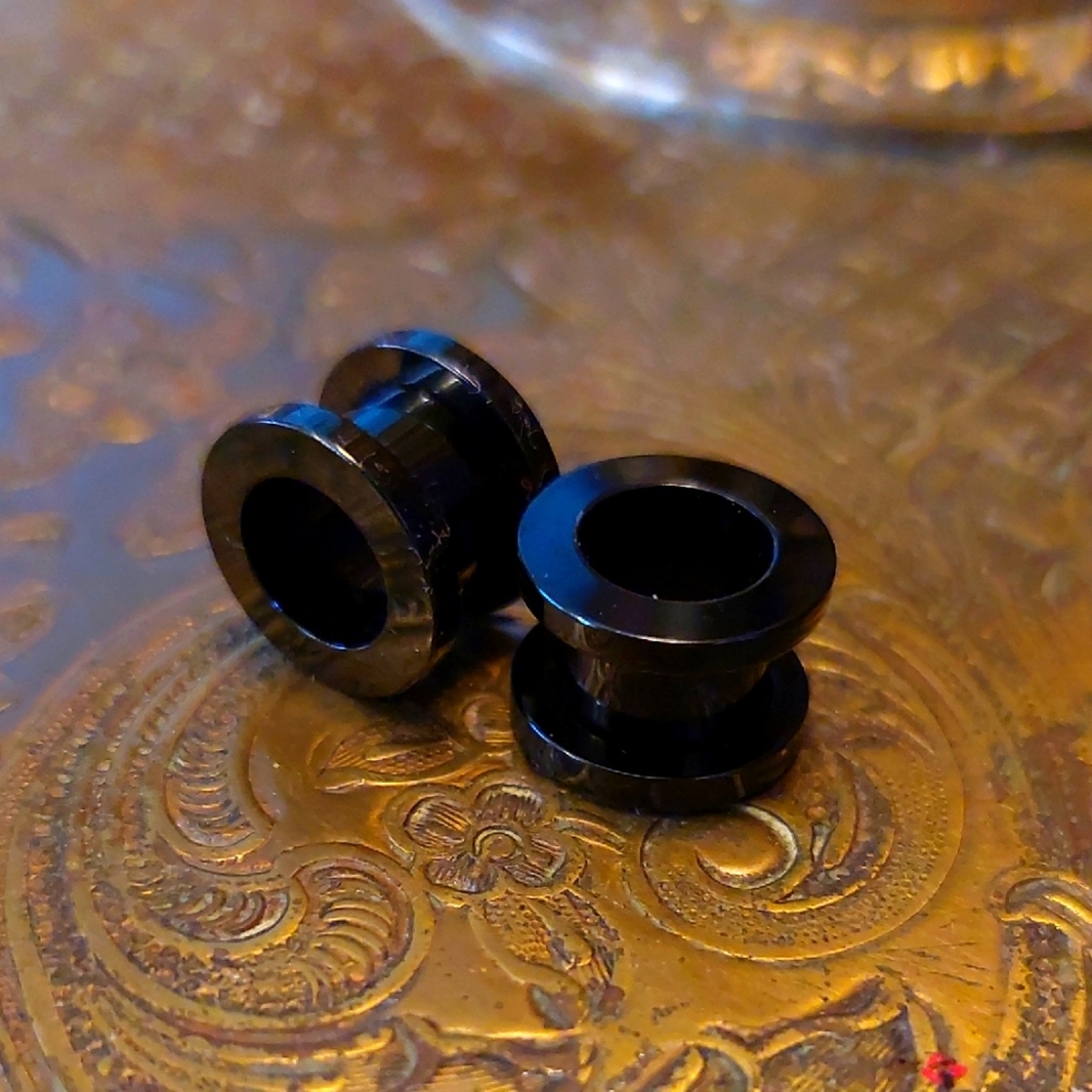 Threaded Flesh Tunnel Set